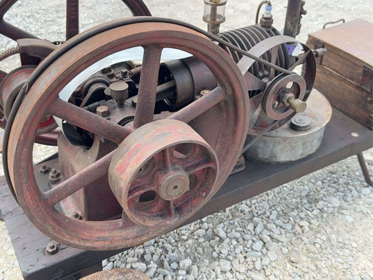 international-tom-thumb-engine-image-11