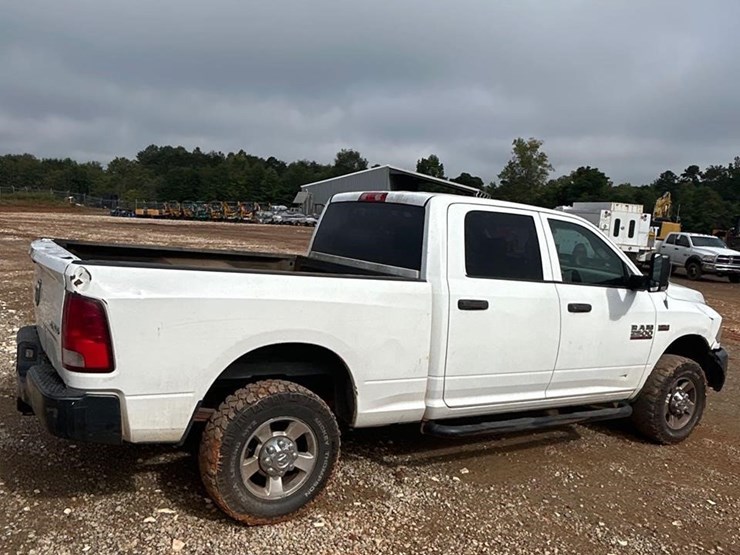 2013-dodge-ram-2500-image-3