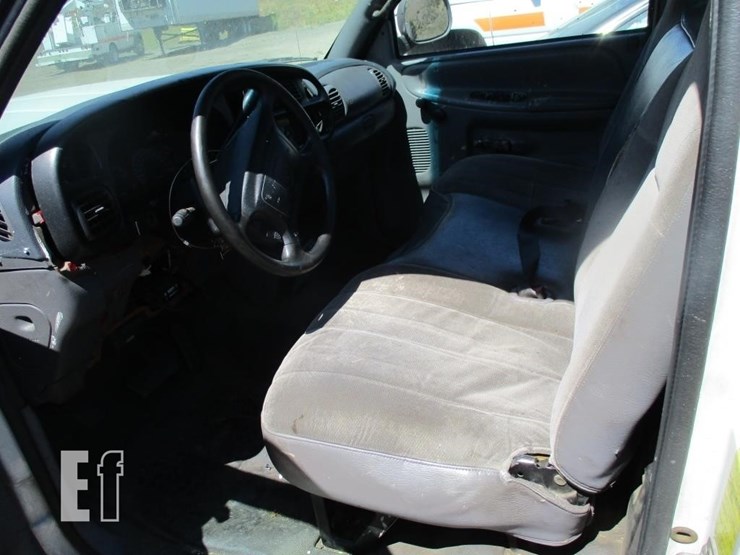 2002-dodge-2500-image-7