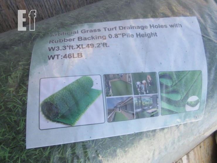3.3'-x-49.2'-artificial-turf,-drainage-holes-w/rub-image-4