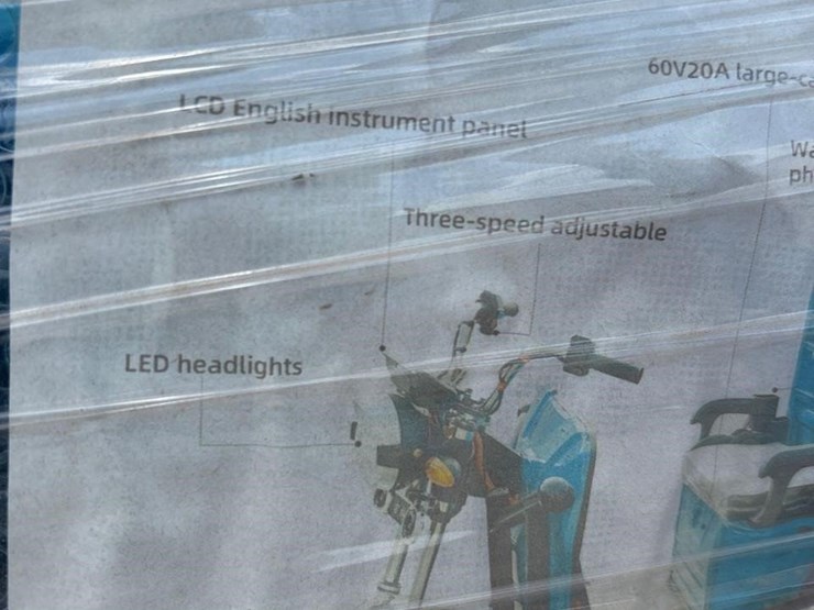2025-irlanch-iret13-electric-tricycle-image-4