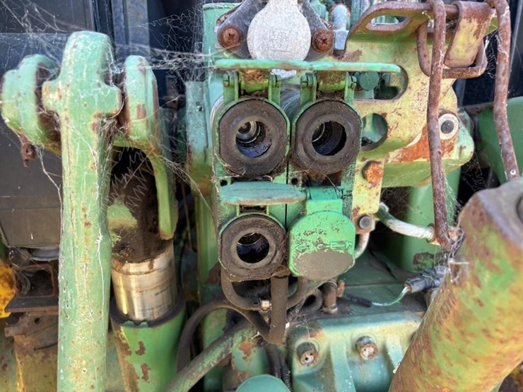 1996-john-deere-6410-image-11