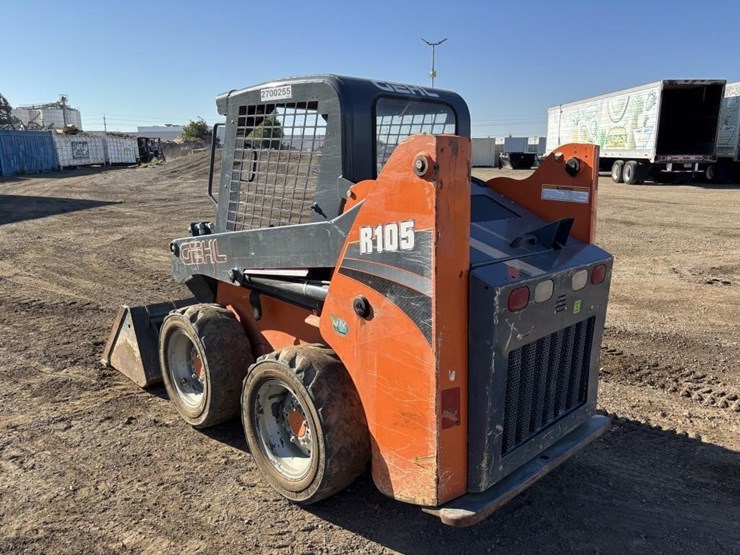 2019-gehl-rt105-image-4