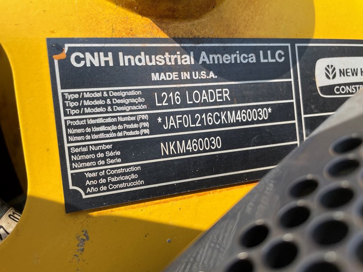2019-new-holland-l216-image-18