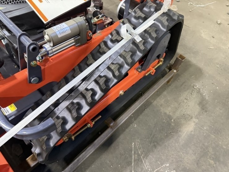 2025-tpm-rm900sb-crawler-rc-mower-image-6