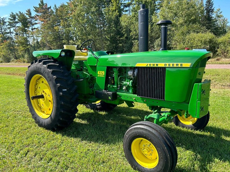 john-deere-4320-image-21