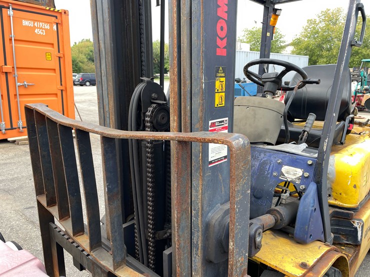 #1982-•-komatsu-forklift-(o4)-image-80