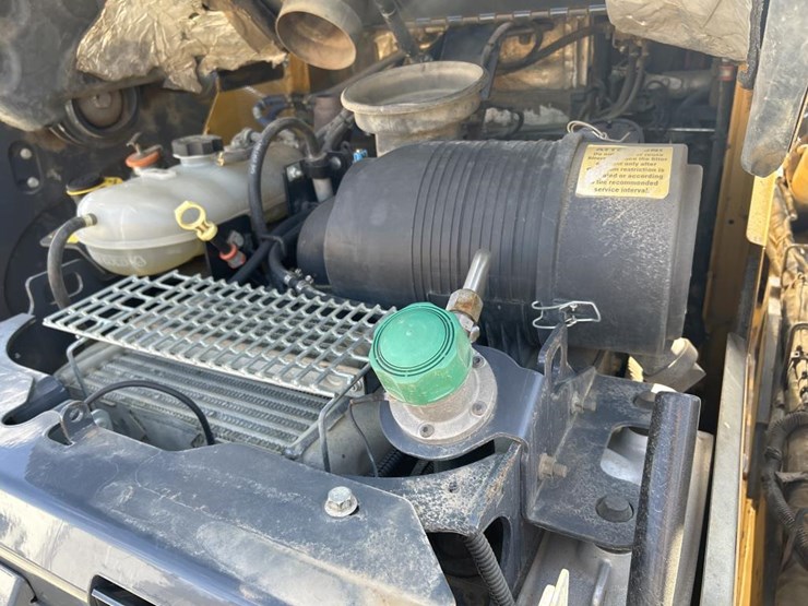 2018-deere-333g-image-30