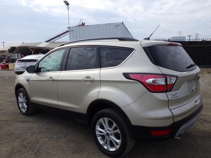 2017-ford-escape-image-4