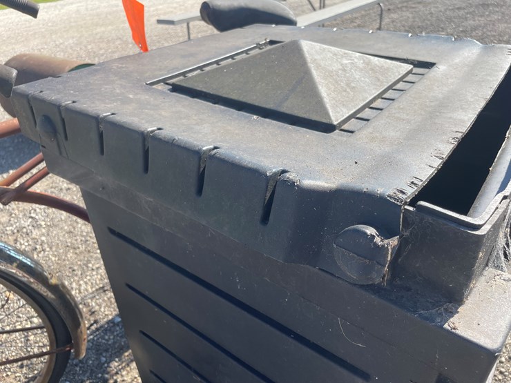 #6641-•-compost-bin-image-21