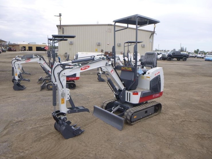 bttl-et12m-6-hydraulic-excavator-image-1