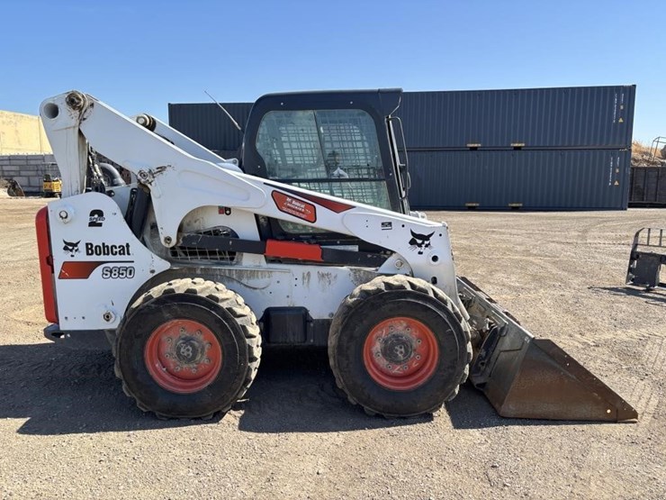 2022-bobcat-s850-image-7