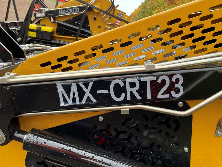 #8170-•-agt-compact-track-loader-image-12