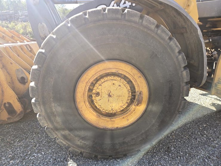 2007-deere-844j-image-58
