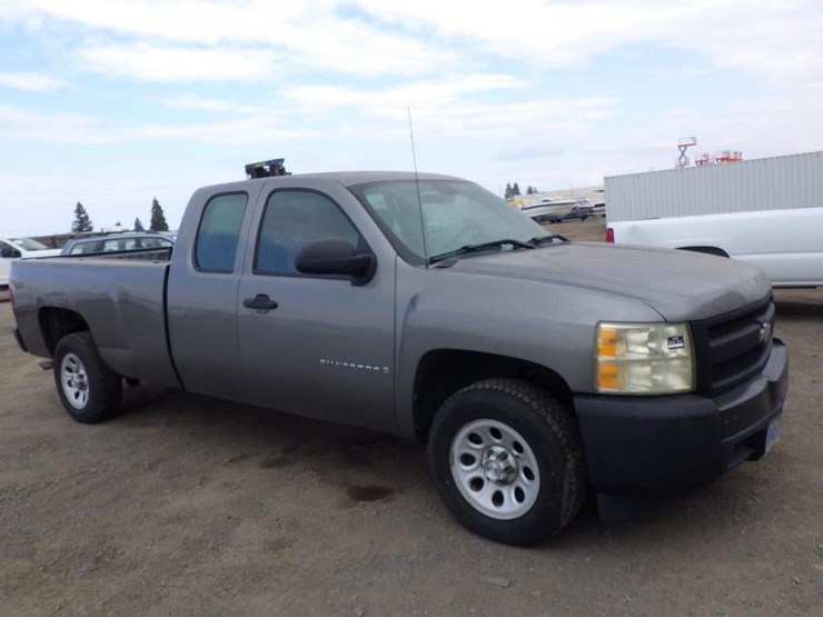 2008-chevrolet-1500-image-2