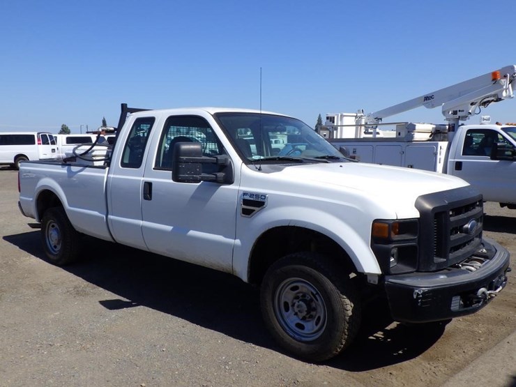 2010-ford-f250-image-2