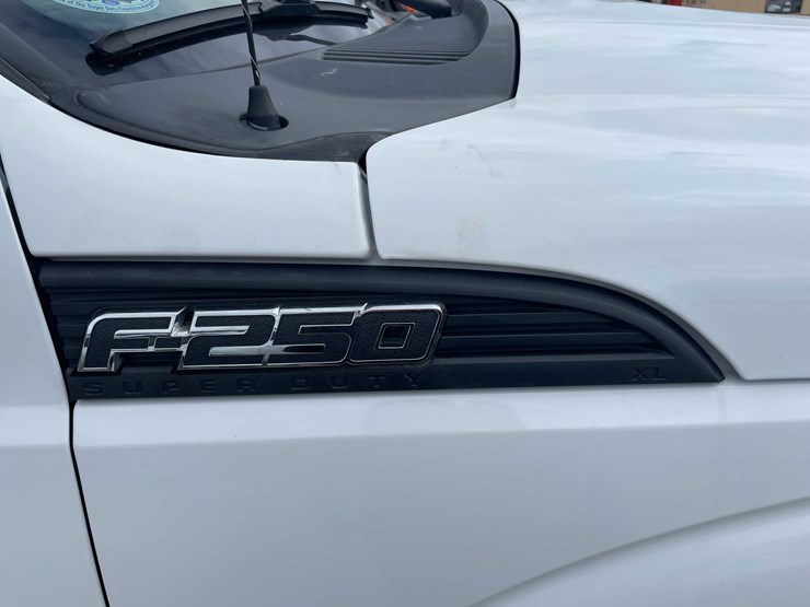 2014-ford-f250-image-56