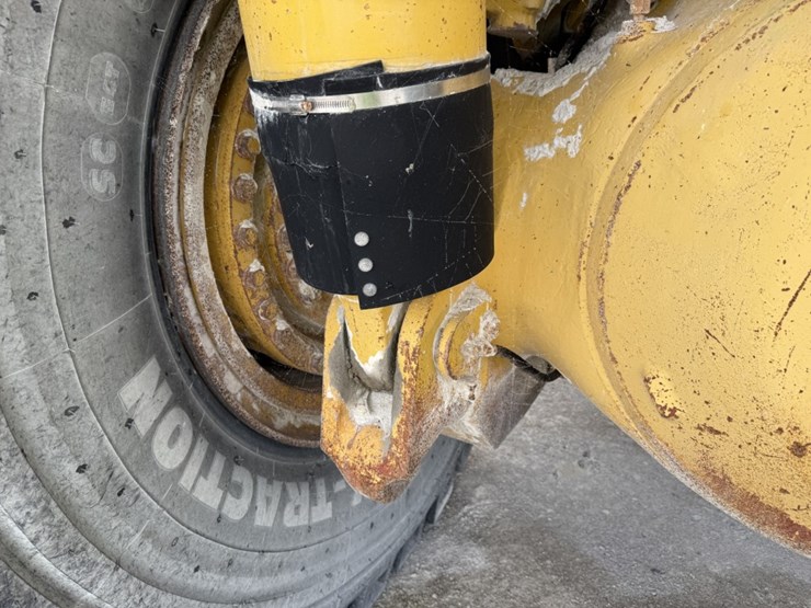 komatsu-hd465-5-image-121