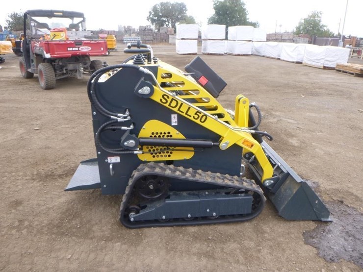 2025-sdlanch-sdll50-skid-steer-track-loader-image-7