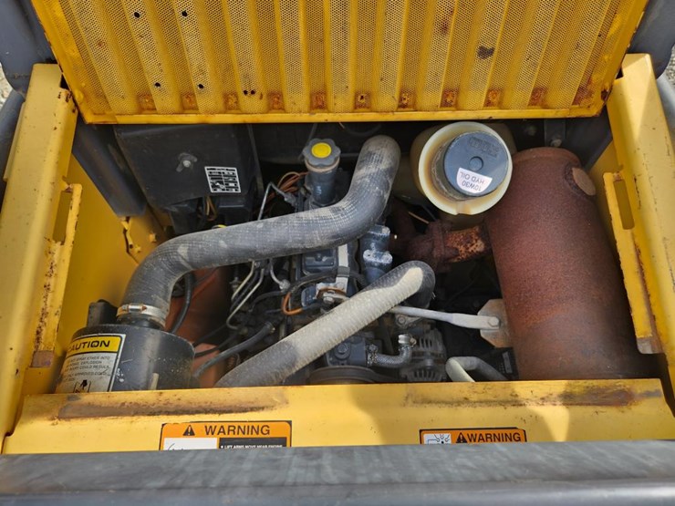 2001-new-holland-ls150-image-27