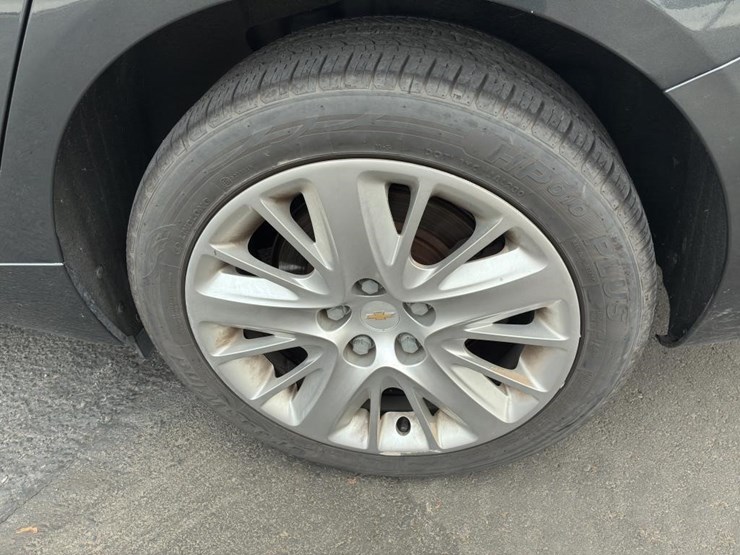 2018-chevrolet-impala-sedan-image-5