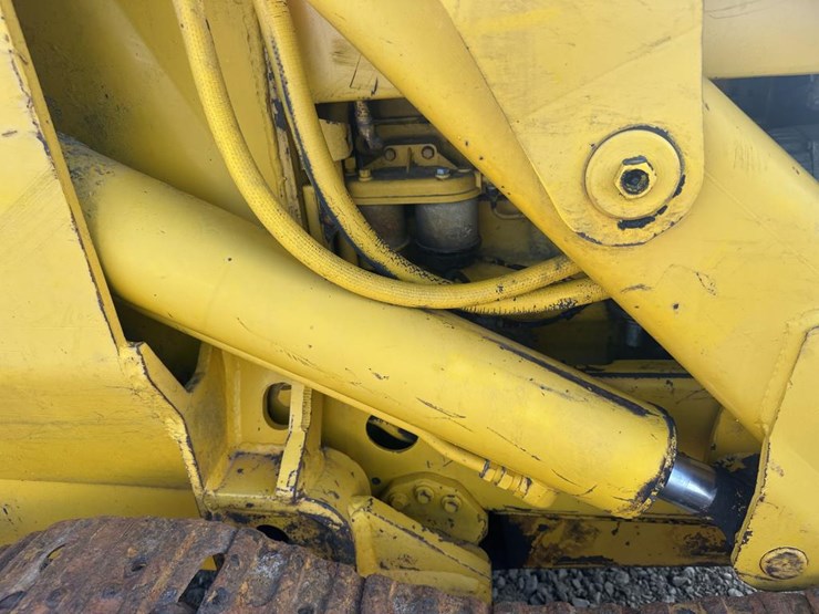 john-deere-300-image-14