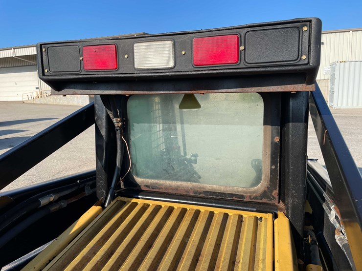 1980-new-holland-lx885-image-16