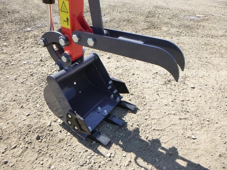 2025-agt-mx15rx-hydraulic-excavator-image-9