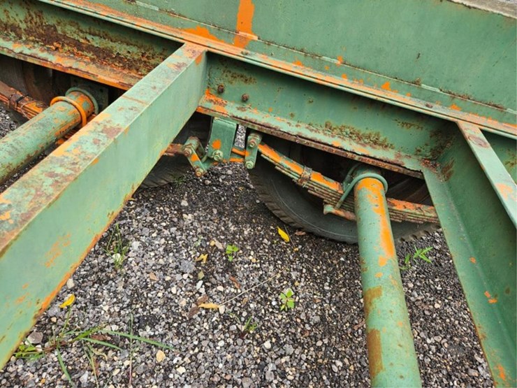 #2065-•-tandem-axle-trailer-frame-image-18