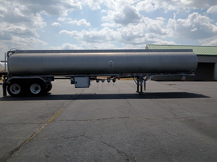 #16995-•-1984-fuel-semi-trailer-image-16