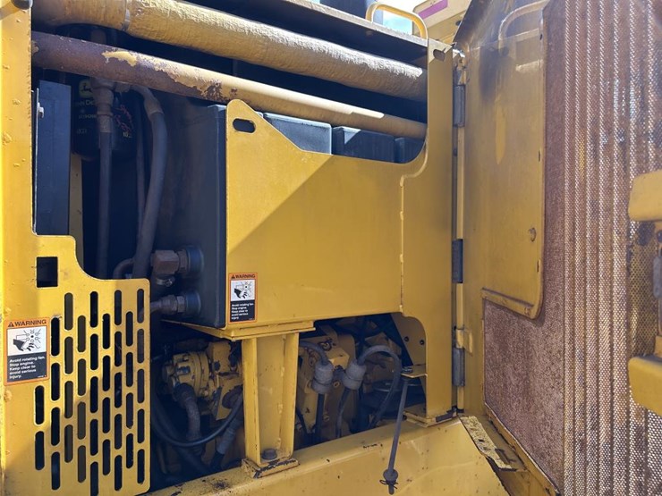 2001-deere-772ch-image-100