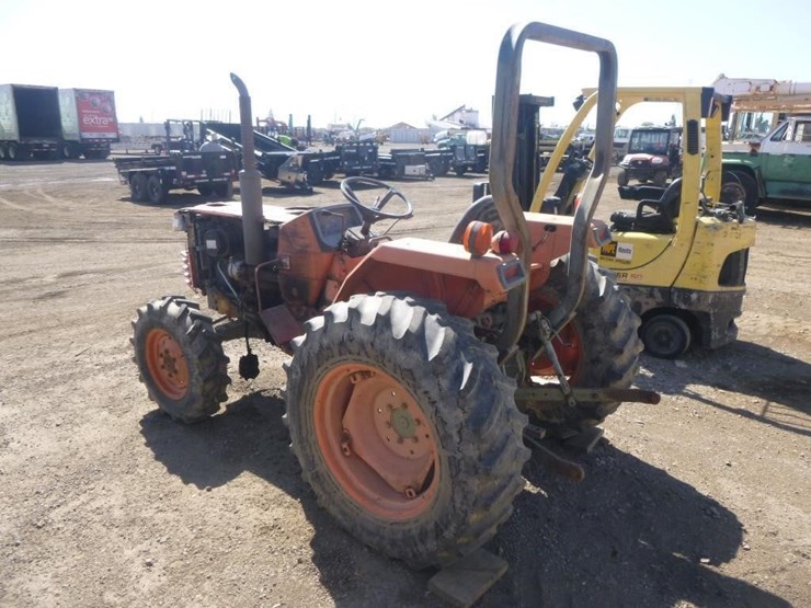 kubota-l2850d-image-4