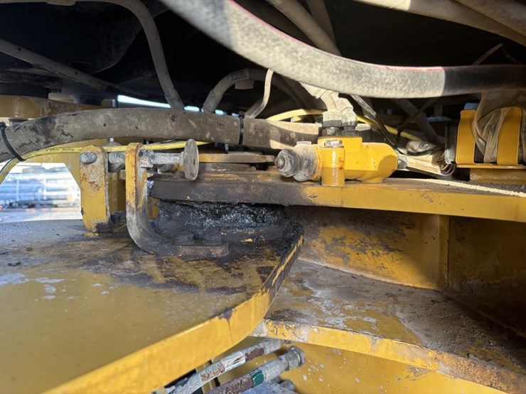 2017-caterpillar-950m-image-29