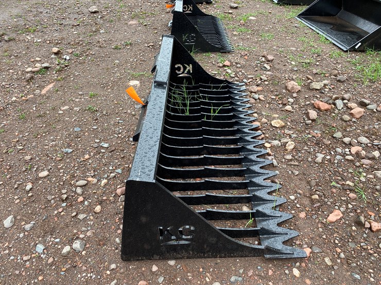 #8228-•-new-kc-76"-skid-steer-skeleton-bucket-image-2