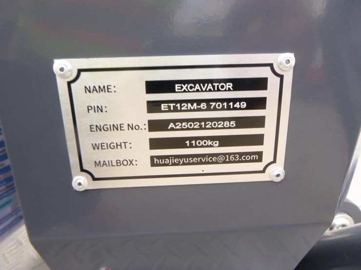 bttl-et12m-6-hydraulic-excavator-image-27