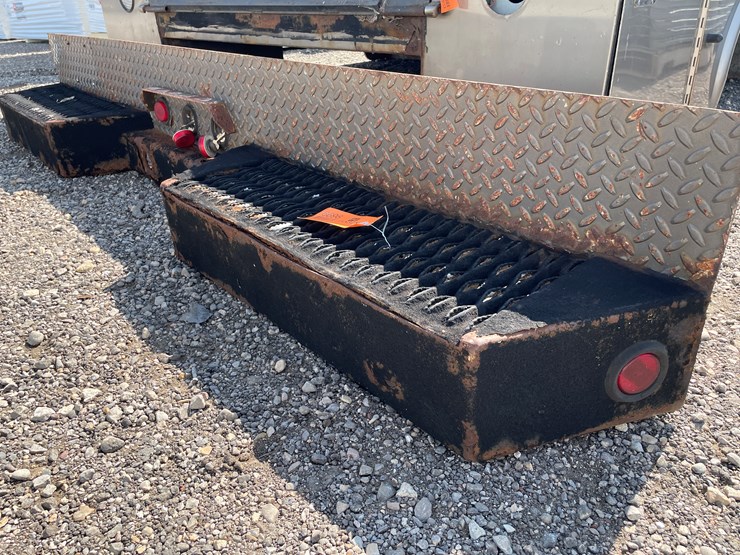 #6698-•-rear-truck-step-bumper-image-1