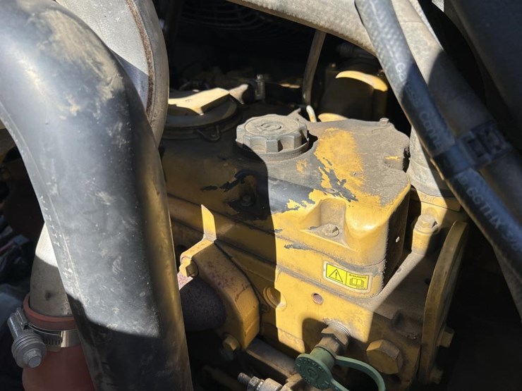 caterpillar-cb54-image-40