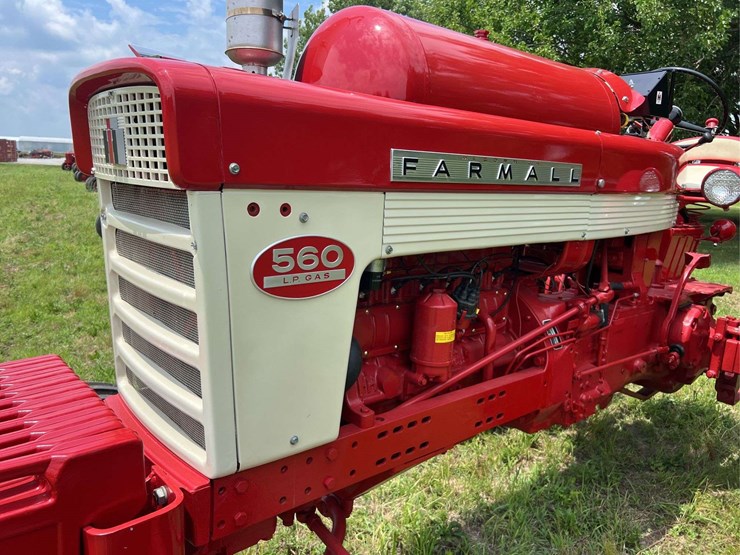 farmall-560-lp-image-15