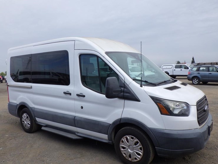 2016-ford-transit-image-2