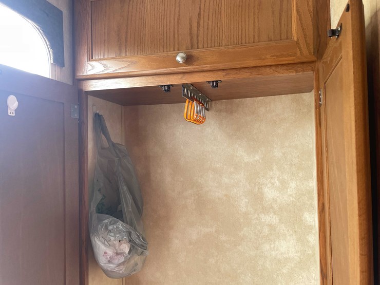 #1976-•-2012-coachman-camper-(no-title)-image-70