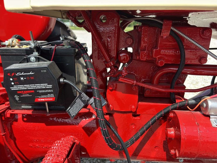 farmall-240-image-20