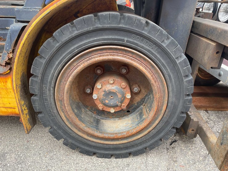 #1982-•-komatsu-forklift-(o4)-image-16