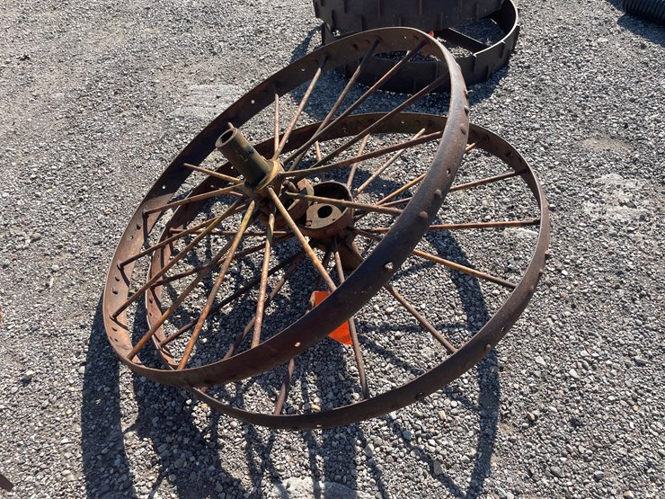 #6637-•-(2)-spoked-iron-wheels-image-2