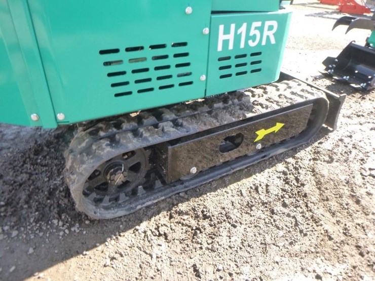 2025-agt-h15r-hydraulic-excavator-image-26