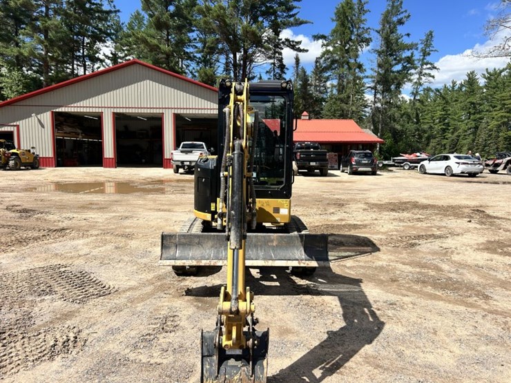 #1034-•-2023-caterpillar-302.7-cr-mini-excavator-image-8