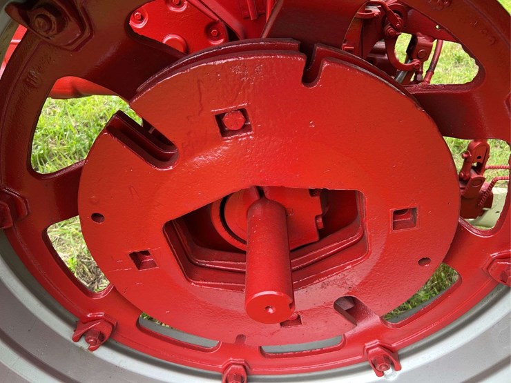 farmall-560-diesel-image-68