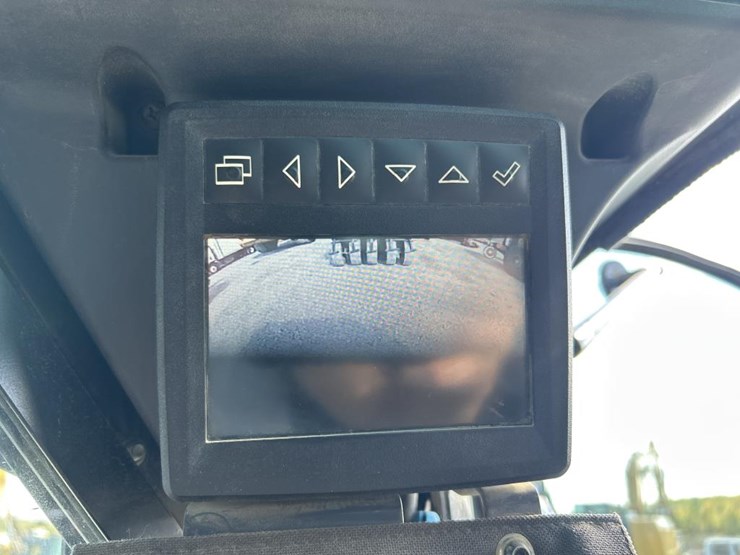 2018-deere-333g-image-47