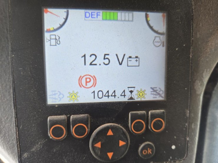 2019-gehl-v420-image-41