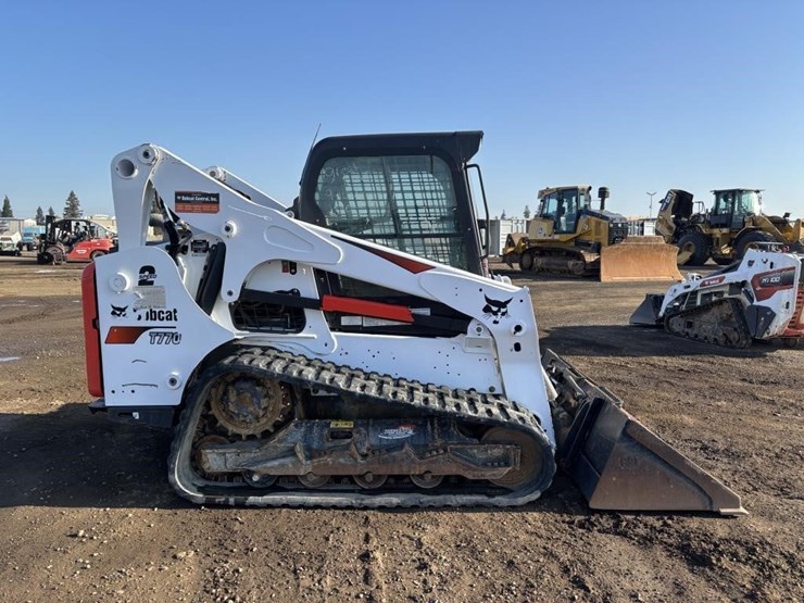 2021-bobcat-t770-image-7