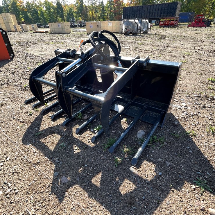 #8242 • Wolverine Compact Tractor Manure Fork Grapple
